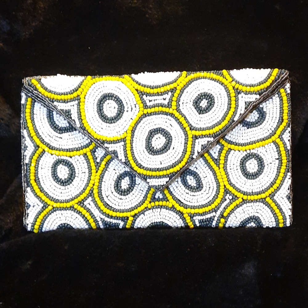 Classic Elegance Multi Color Seed Beaf Clutch